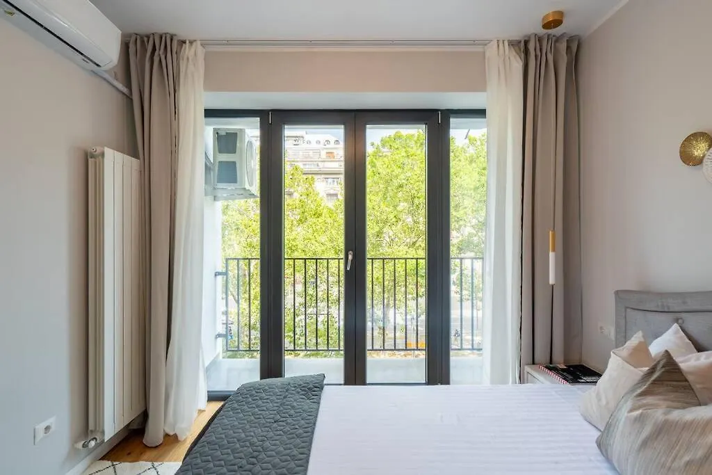 Sunny 2Br Flat - Top Location - 3 Balconies Bucharest