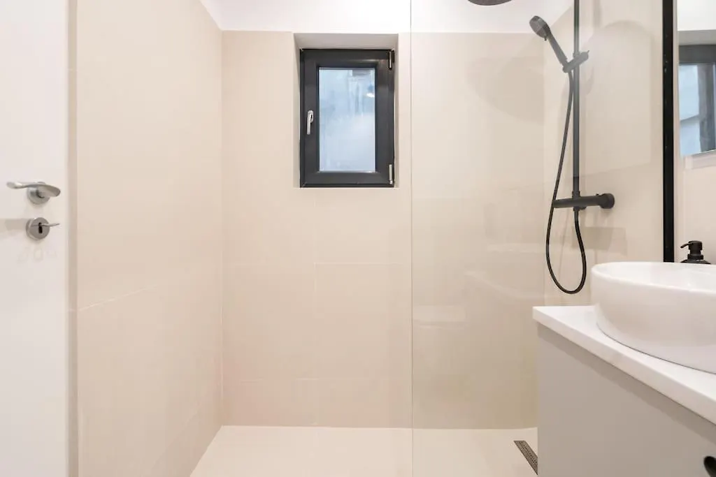 Sunny 2Br Flat - Top Location - 3 Balconies Bucharest