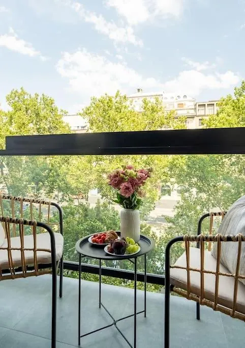 Sunny 2Br Flat - Top Location - 3 Balconies Bucharest Romania