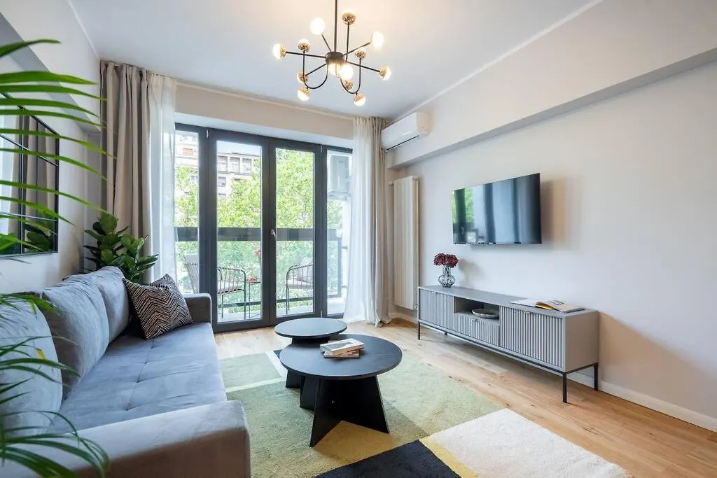 Sunny 2Br Flat - Top Location - 3 Balconies Bucharest