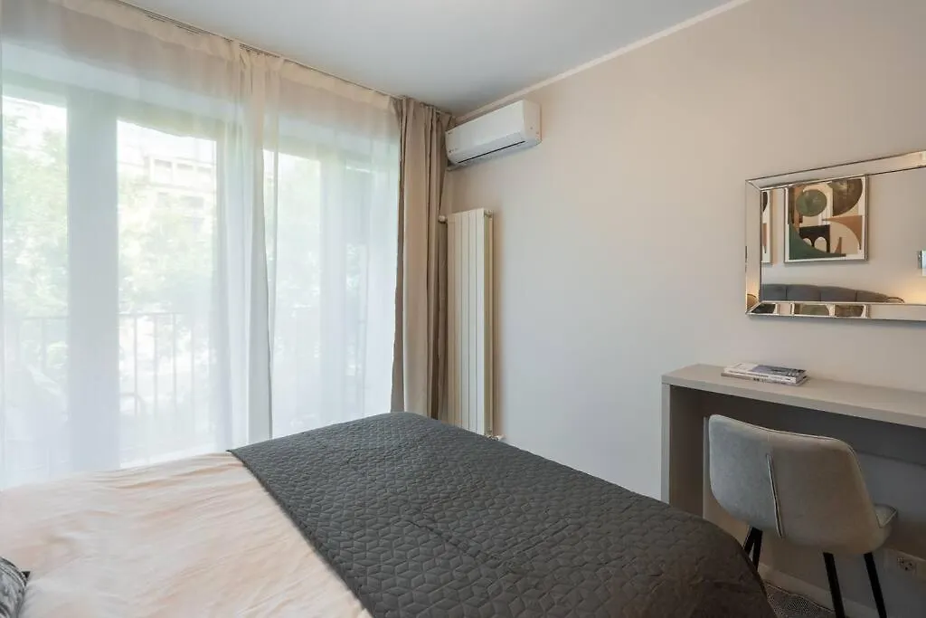 Sunny 2Br Flat - Top Location - 3 Balconies Bucharest 0*,  Romania
