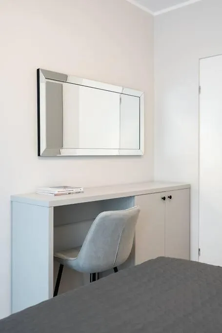 Sunny 2Br Flat - Top Location - 3 Balconies Bucharest Romania