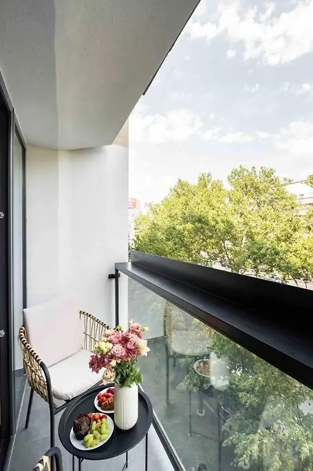 Sunny 2Br Flat - Top Location - 3 Balconies Boekarest Appartement